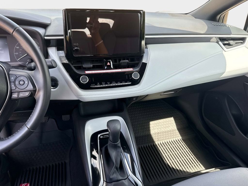 Used 2025 Toyota Corolla SE image 20