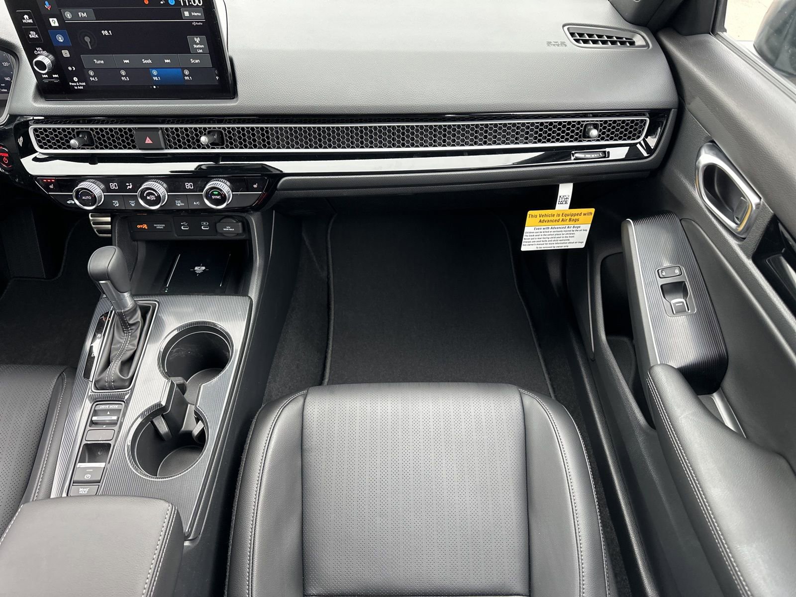 Used 2025 Honda Civic Sport image 33