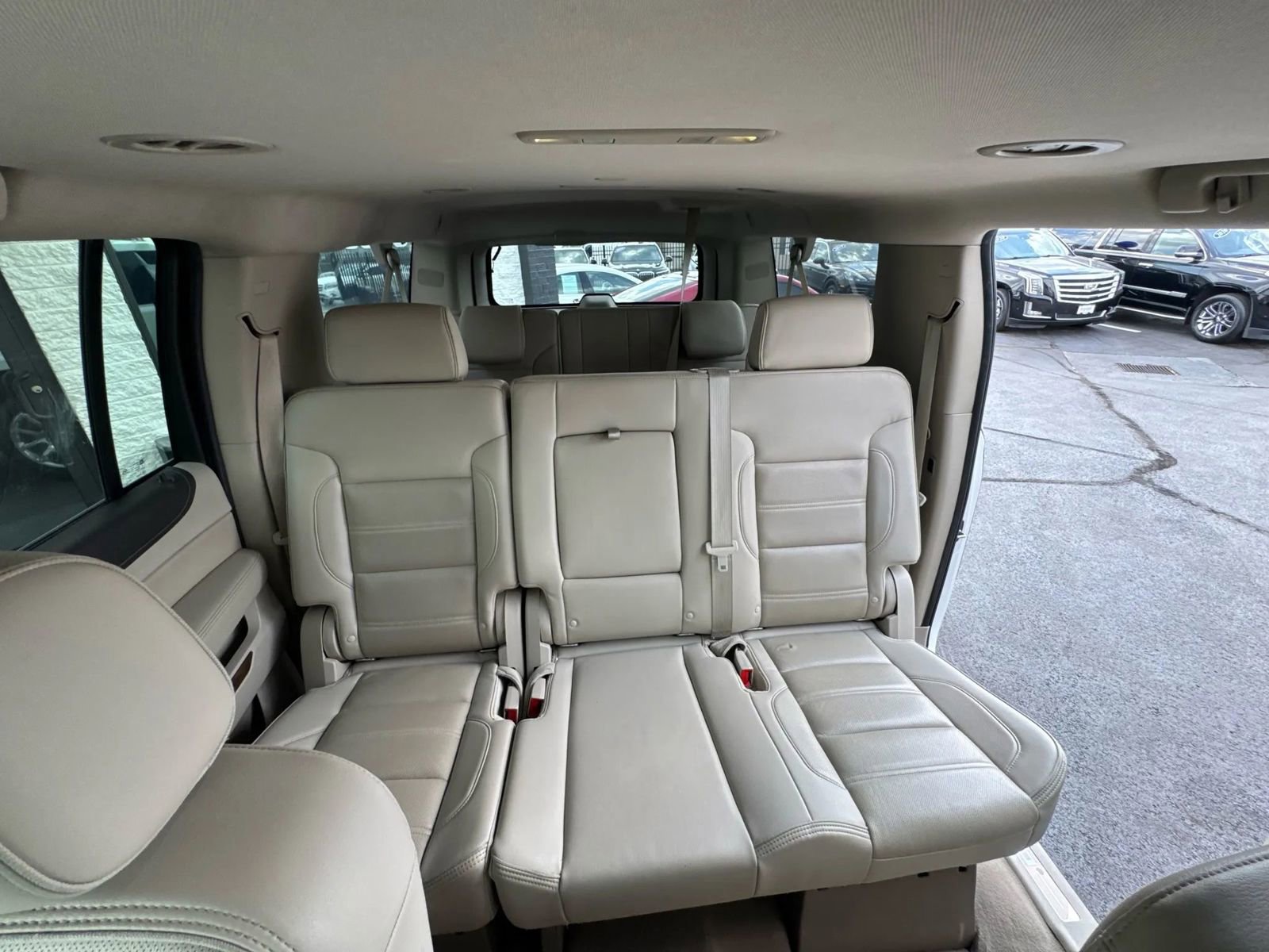 Used 2019 GMC Yukon XL Denali image 35