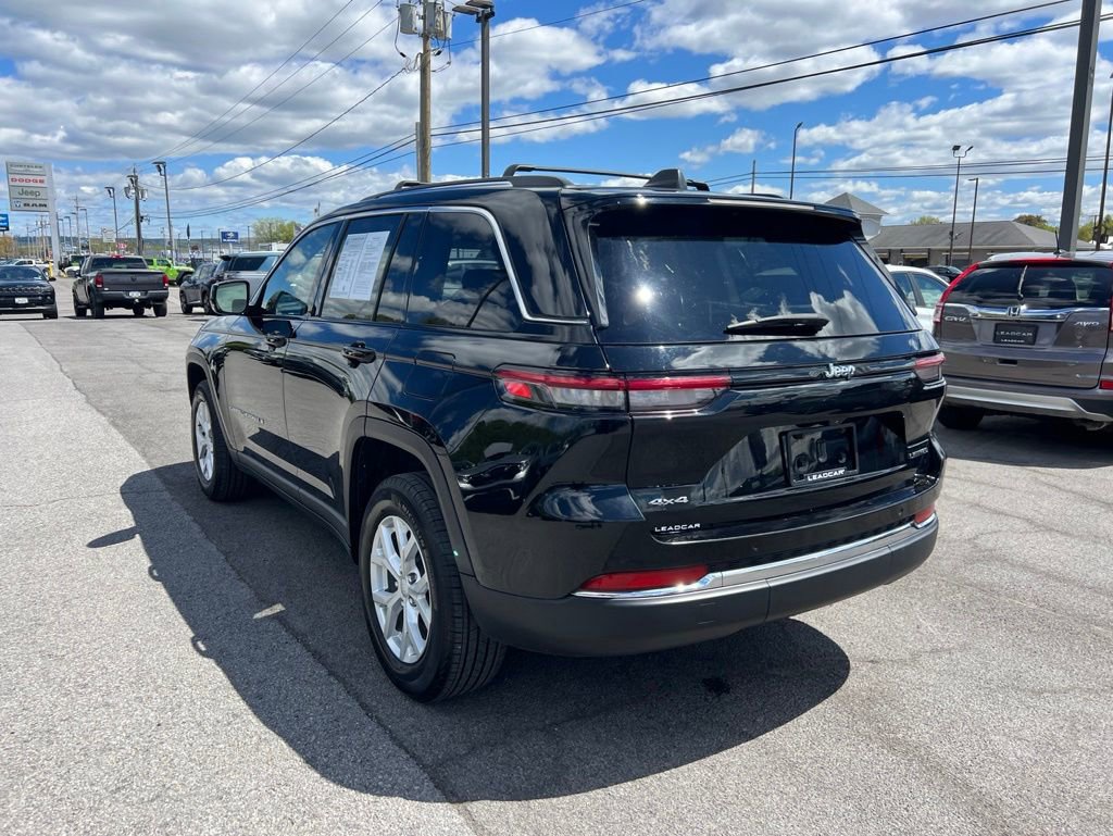 Used 2023 Jeep Grand Cherokee Limited AWD/4WD image 3