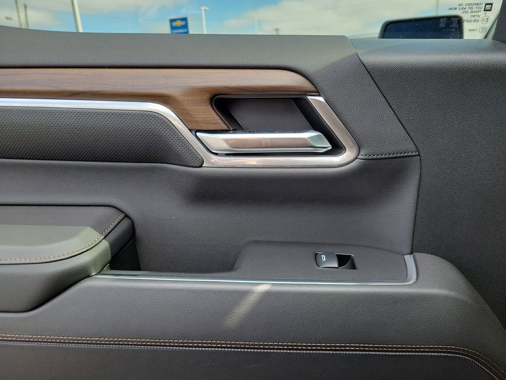 Used 2024 Chevrolet Silverado 1500 High Country w/ High Country Premium Package image 14