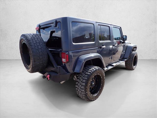 Used 2018 Jeep Wrangler Unlimited Sahara w/ Connectivity Group AWD/4WD image 4