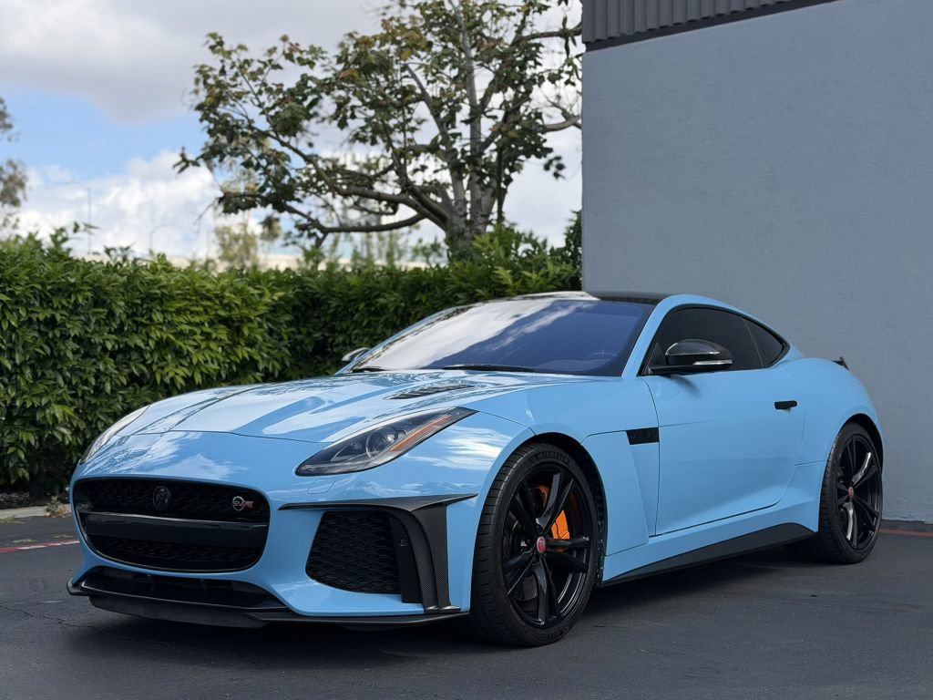 Used 2017 Jaguar F-TYPE SVR image 10