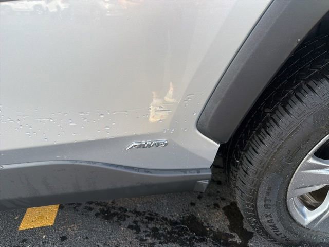 Used 2023 Toyota RAV4 LE AWD/4WD image 17