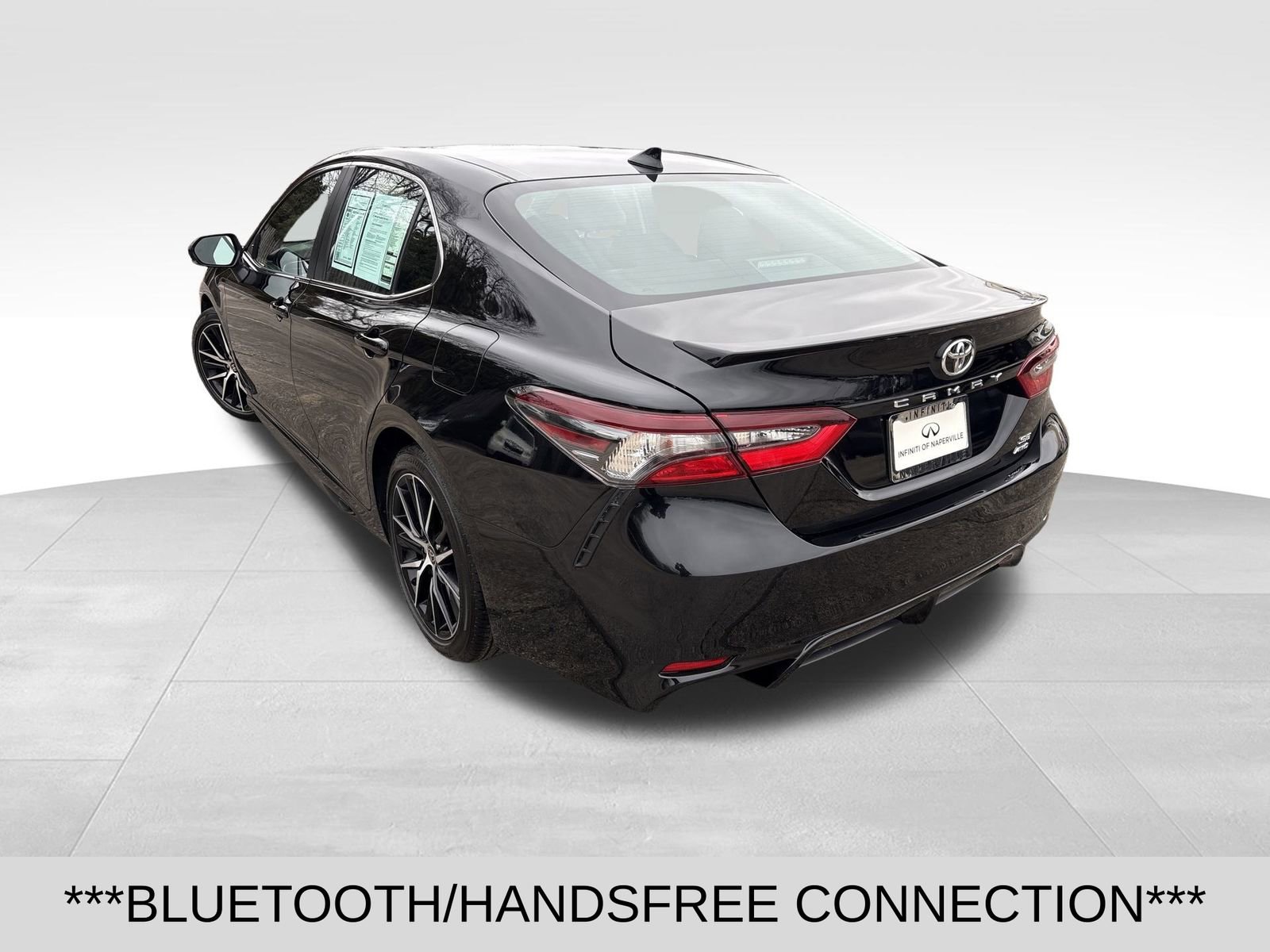 Used 2023 Toyota Camry SE w/ Convenience Package image 3