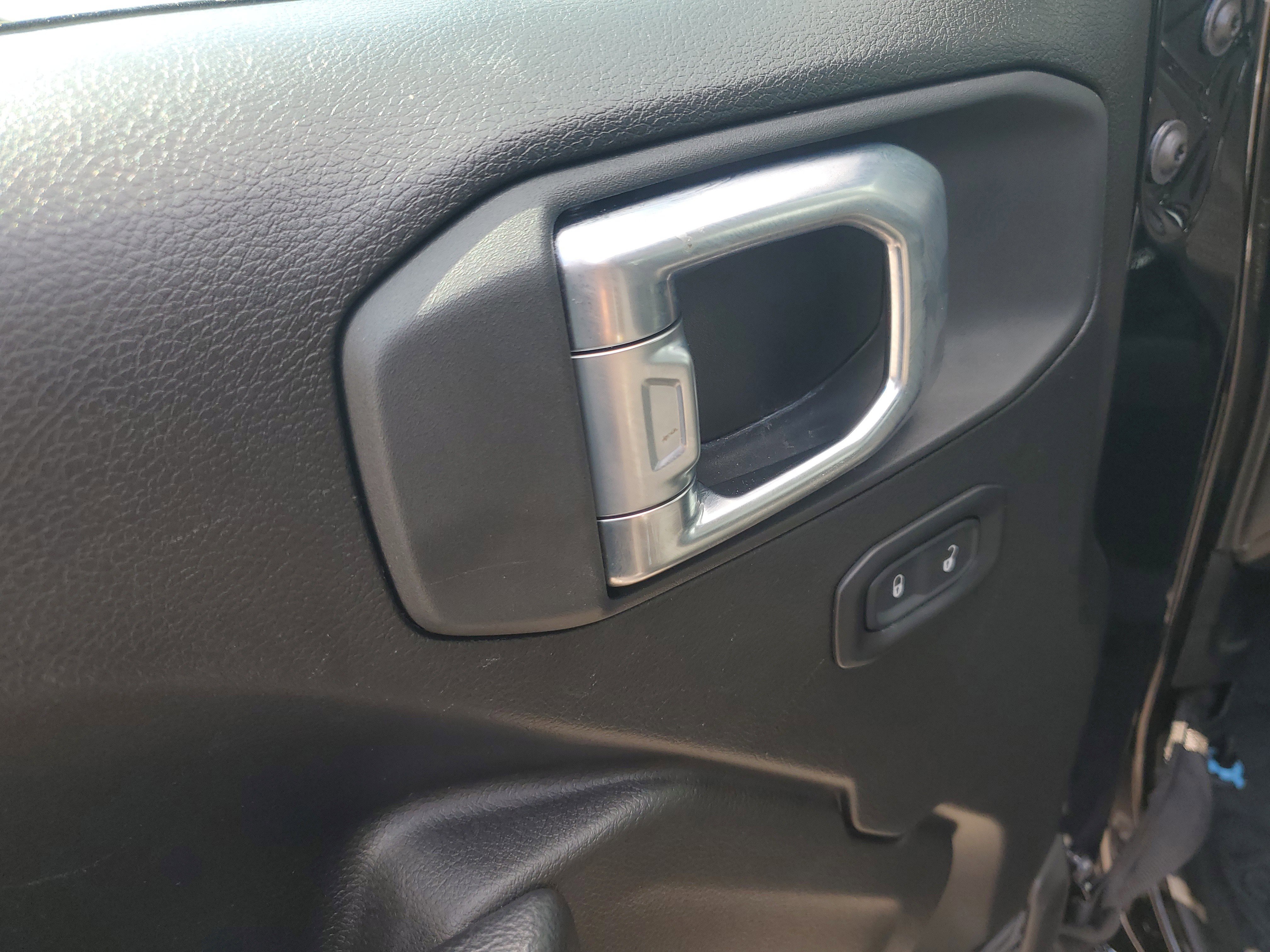 Used 2026 Jeep Gladiator Sport AWD/4WD image 8