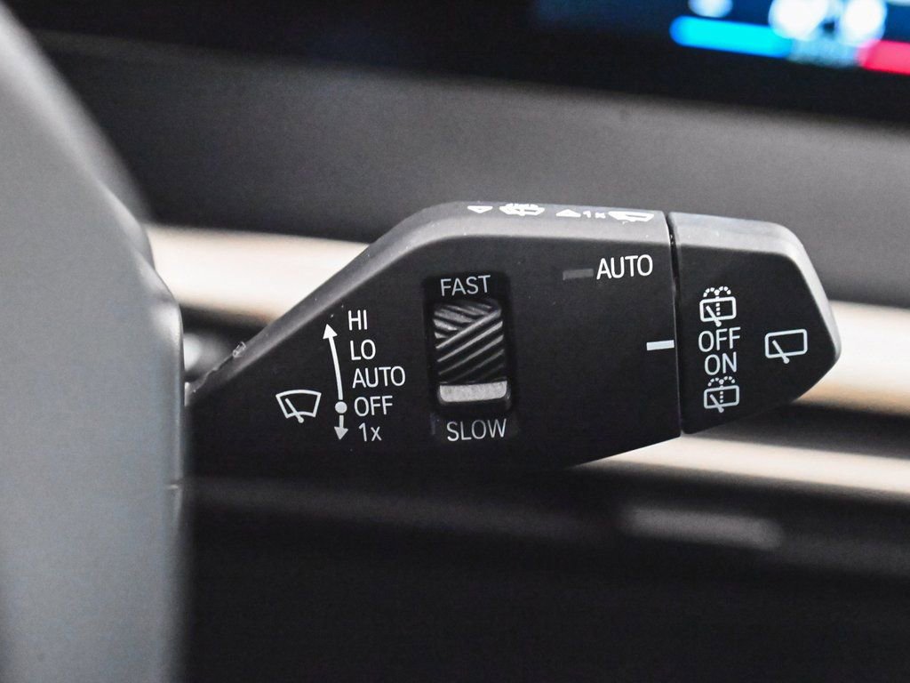 Used 2024 BMW iX xDrive50 w/ Premium Package AWD/4WD image 24