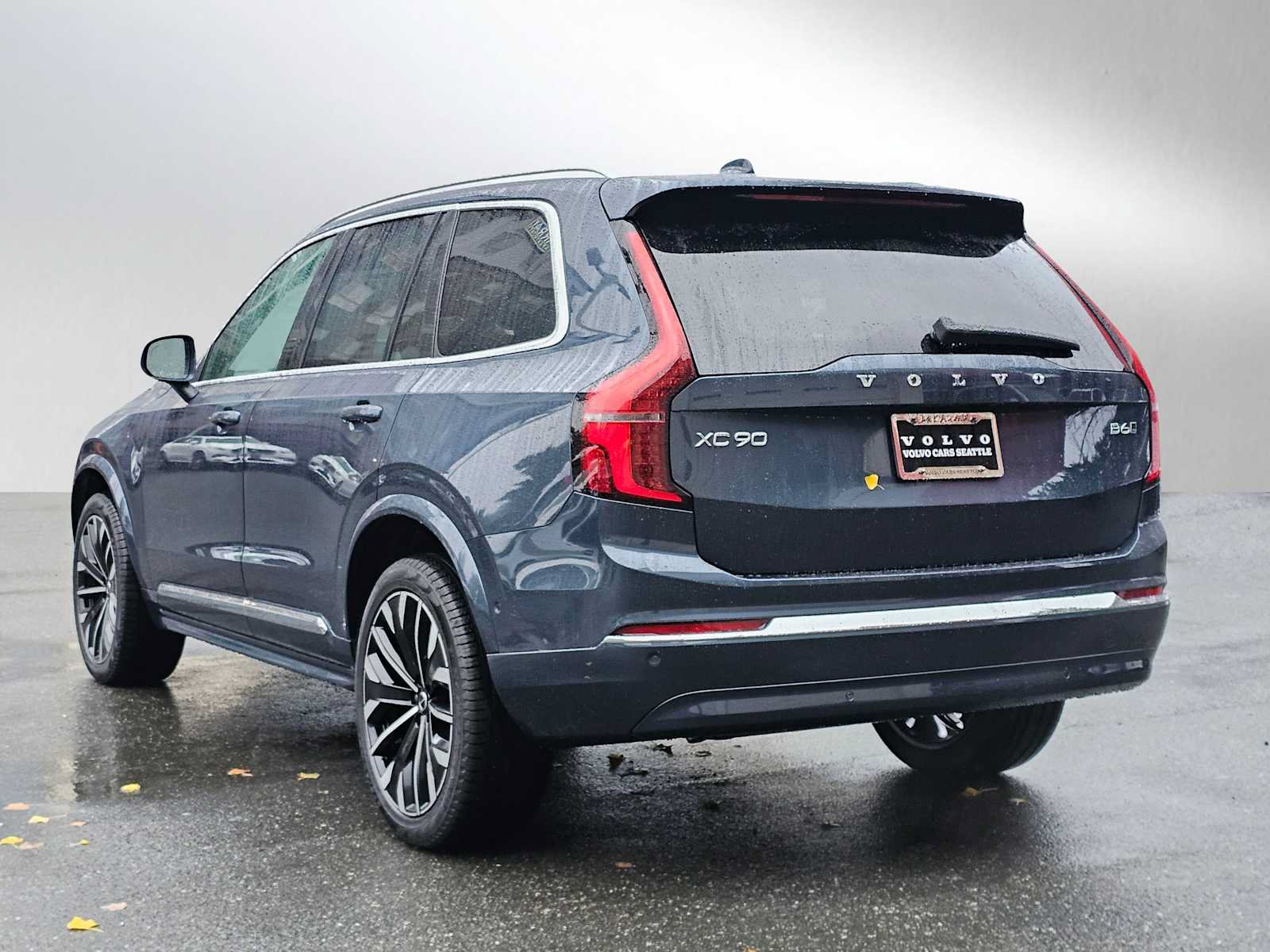 New 2026 Volvo XC90 B6 Plus w/ Protection Package AWD/4WD image 5
