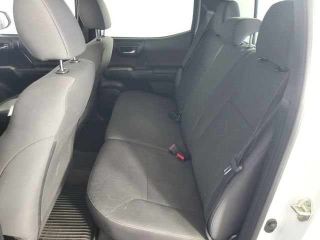 Used 2016 Toyota Tacoma TRD Sport AWD/4WD image 15