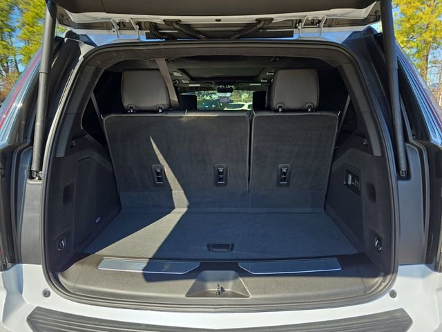 Used 2026 Cadillac Escalade V w/ LPO, ONYX Package image 12
