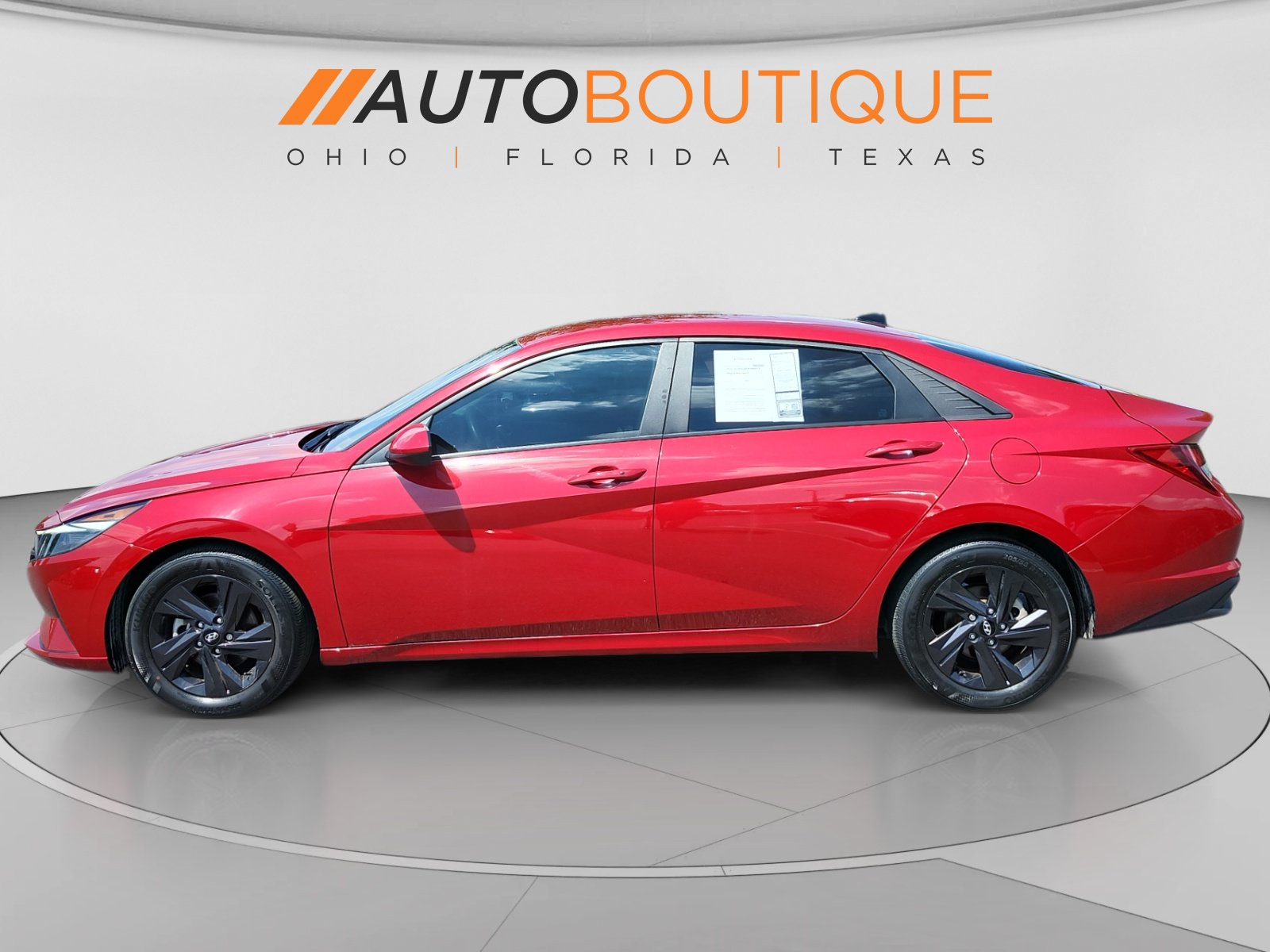 Used 2021 Hyundai Elantra SEL FWD image 2