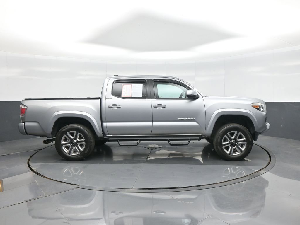 Certified 2017 Toyota Tacoma Limited w/ Tow Package RWD image 10
