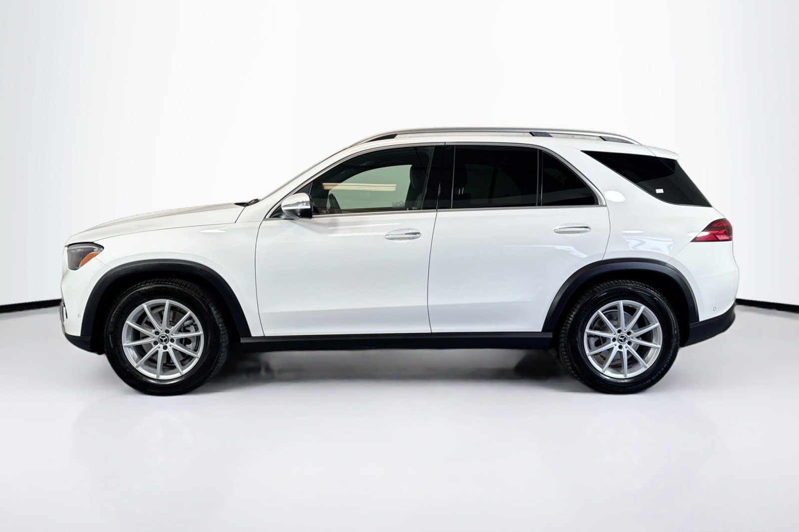 Used 2025 Mercedes-Benz GLE 350 4MATIC image 8