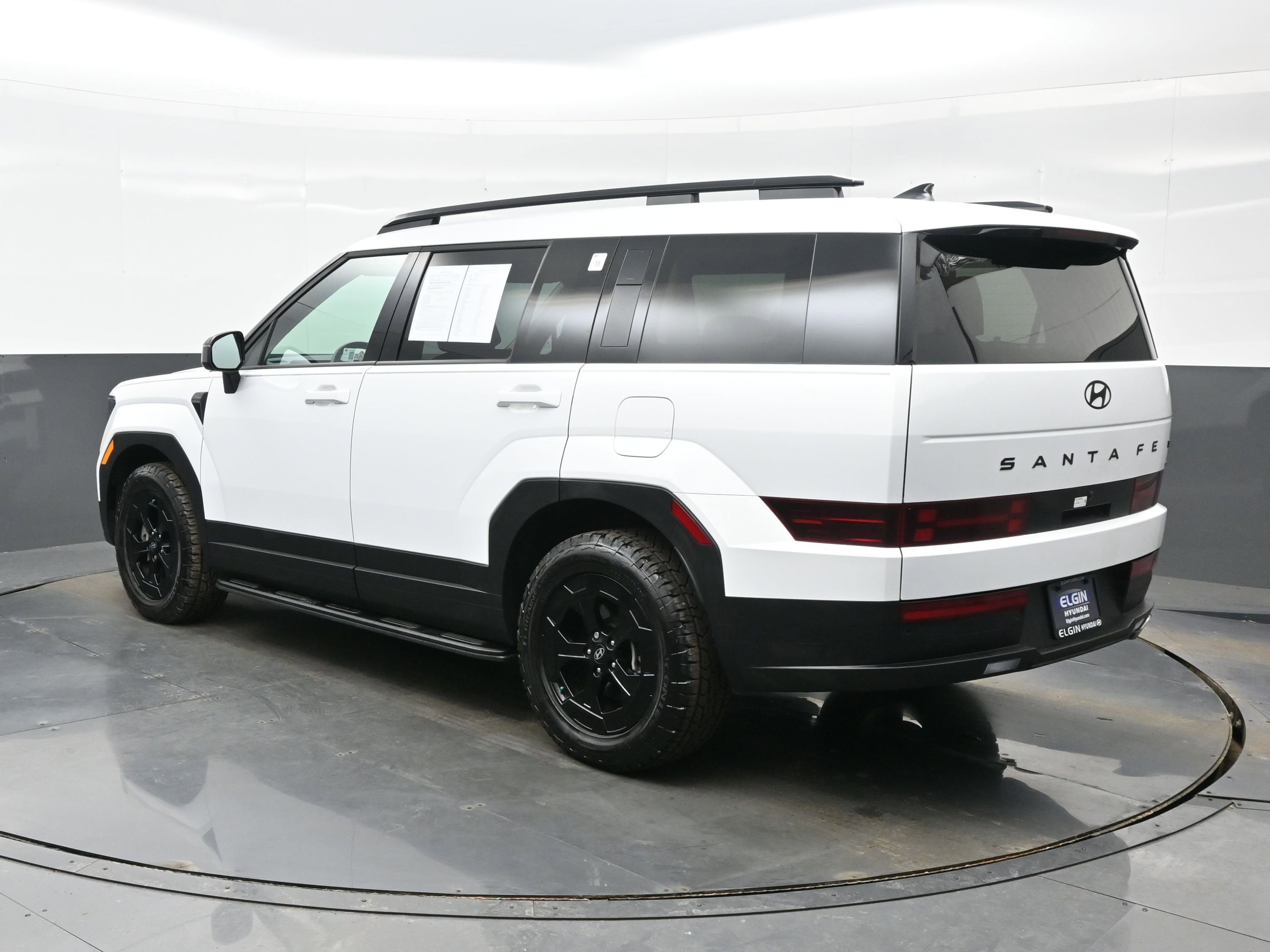 Used 2025 Hyundai Santa Fe XRT image 4