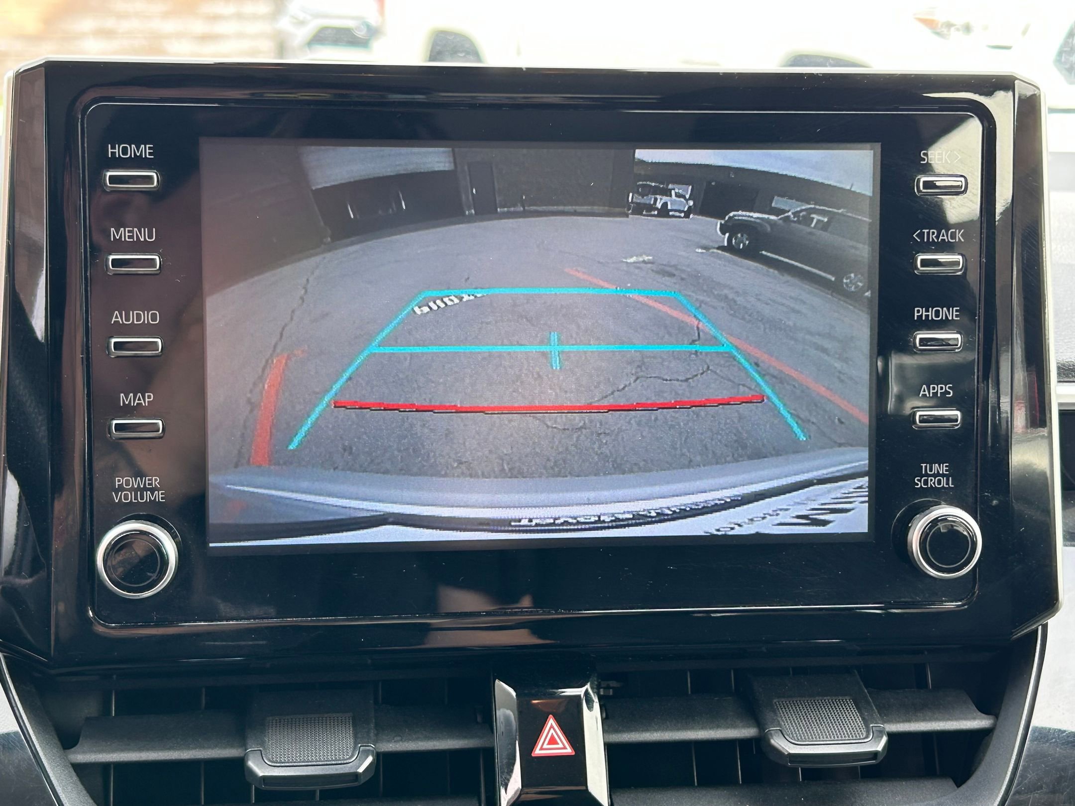 Used 2020 Toyota Corolla LE FWD image 21