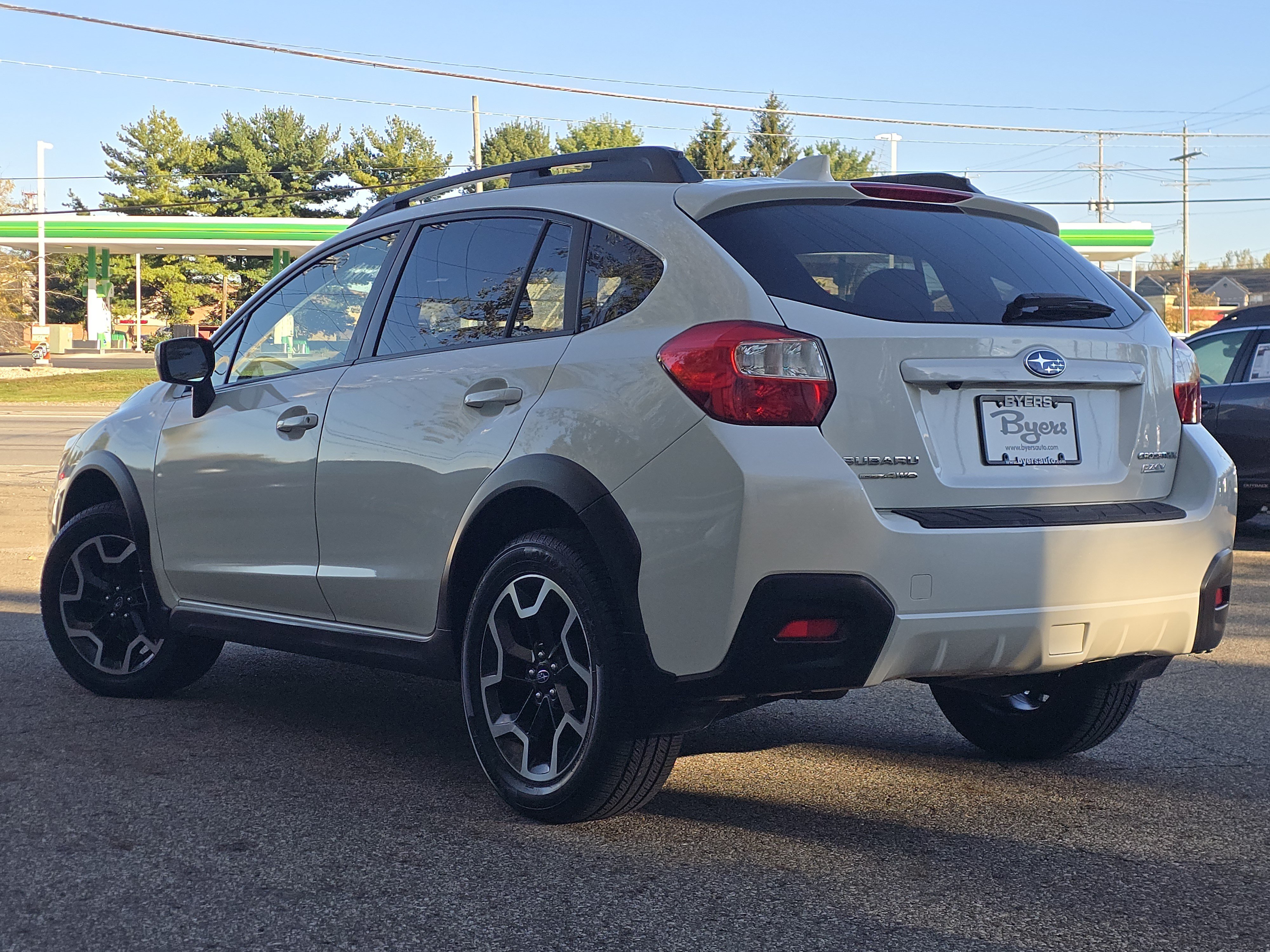 Used 2016 Subaru Crosstrek 2.0i Premium AWD/4WD image 5