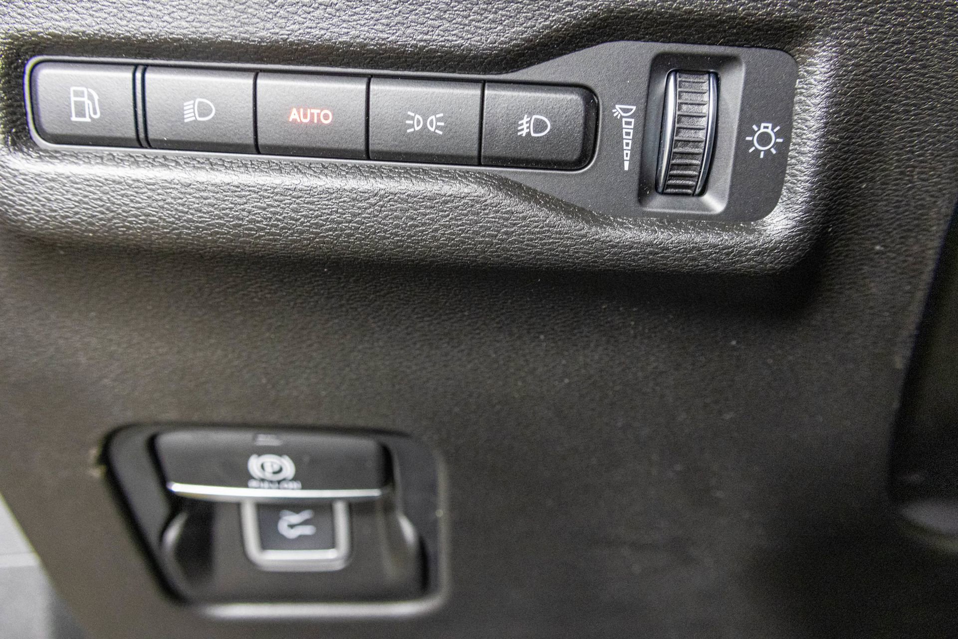 New 2026 Jeep Cherokee Overland w/ Advanced Pro Tech Group image 35