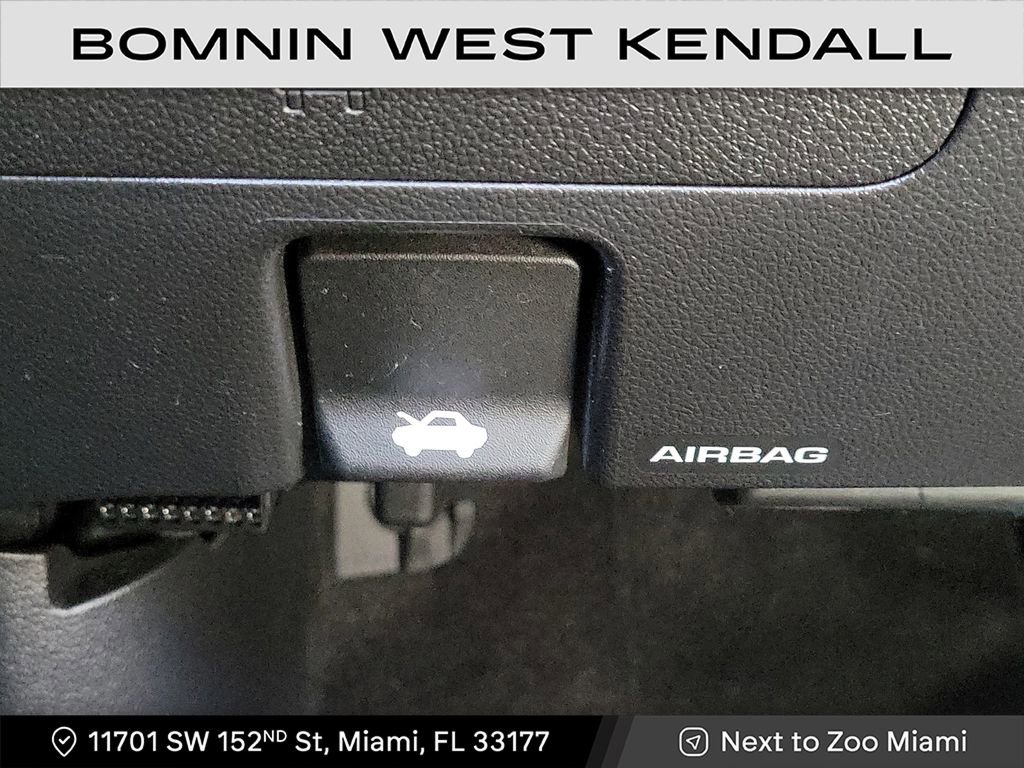 Used 2021 Chevrolet TrailBlazer LT w/ Convenience Package image 28