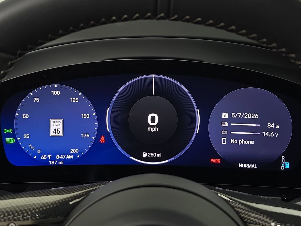 Used 2025 Porsche Macan Turbo Electric AWD/4WD image 15