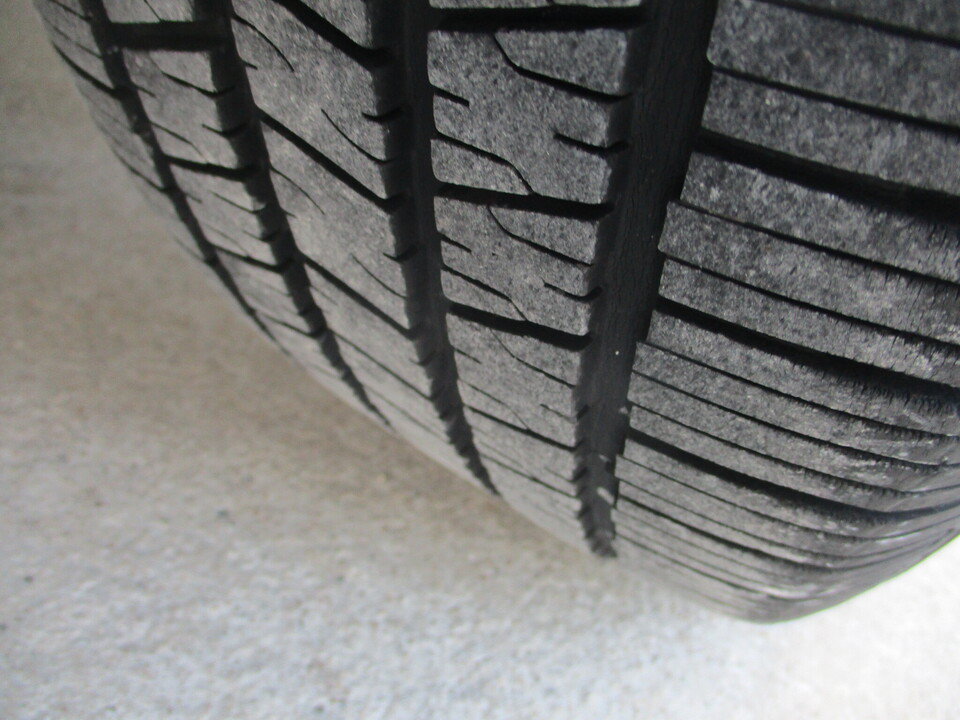 Used 2008 Saturn Aura XE FWD image 10