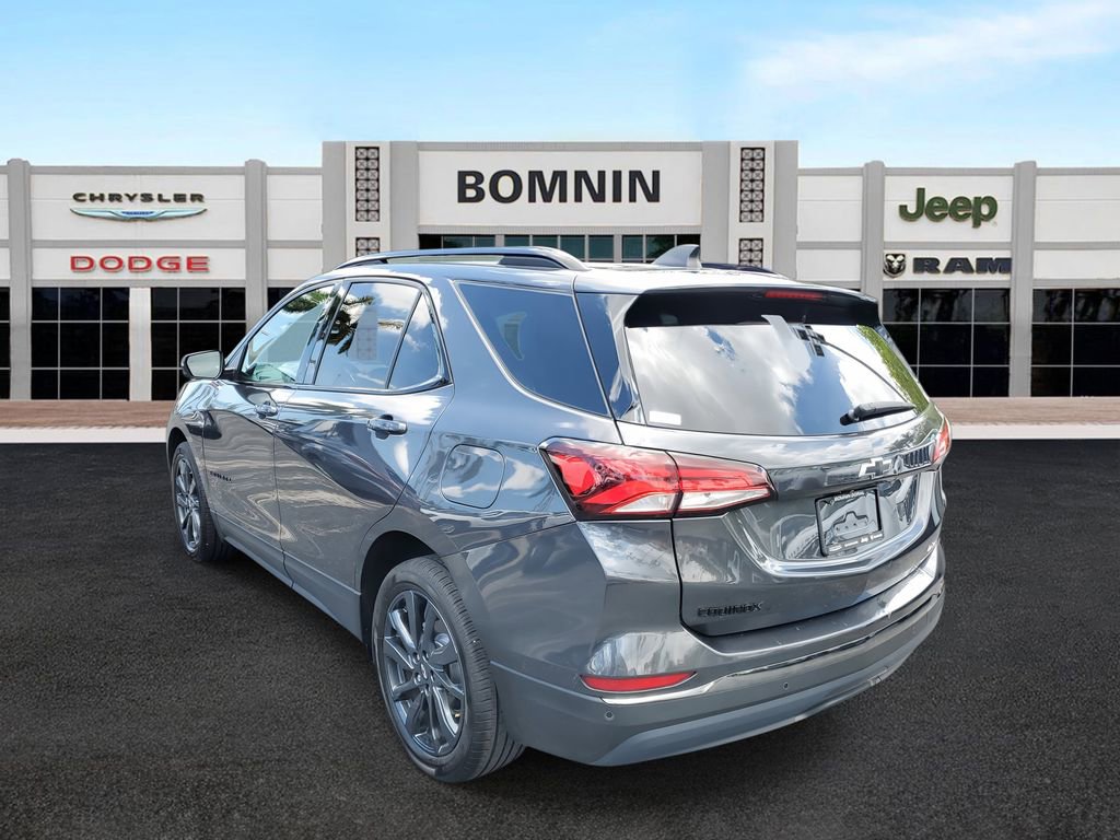 Used 2022 Chevrolet Equinox RS w/ RS Leather Package image 4