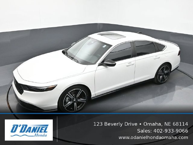 Used 2025 Honda Accord Sport image 16