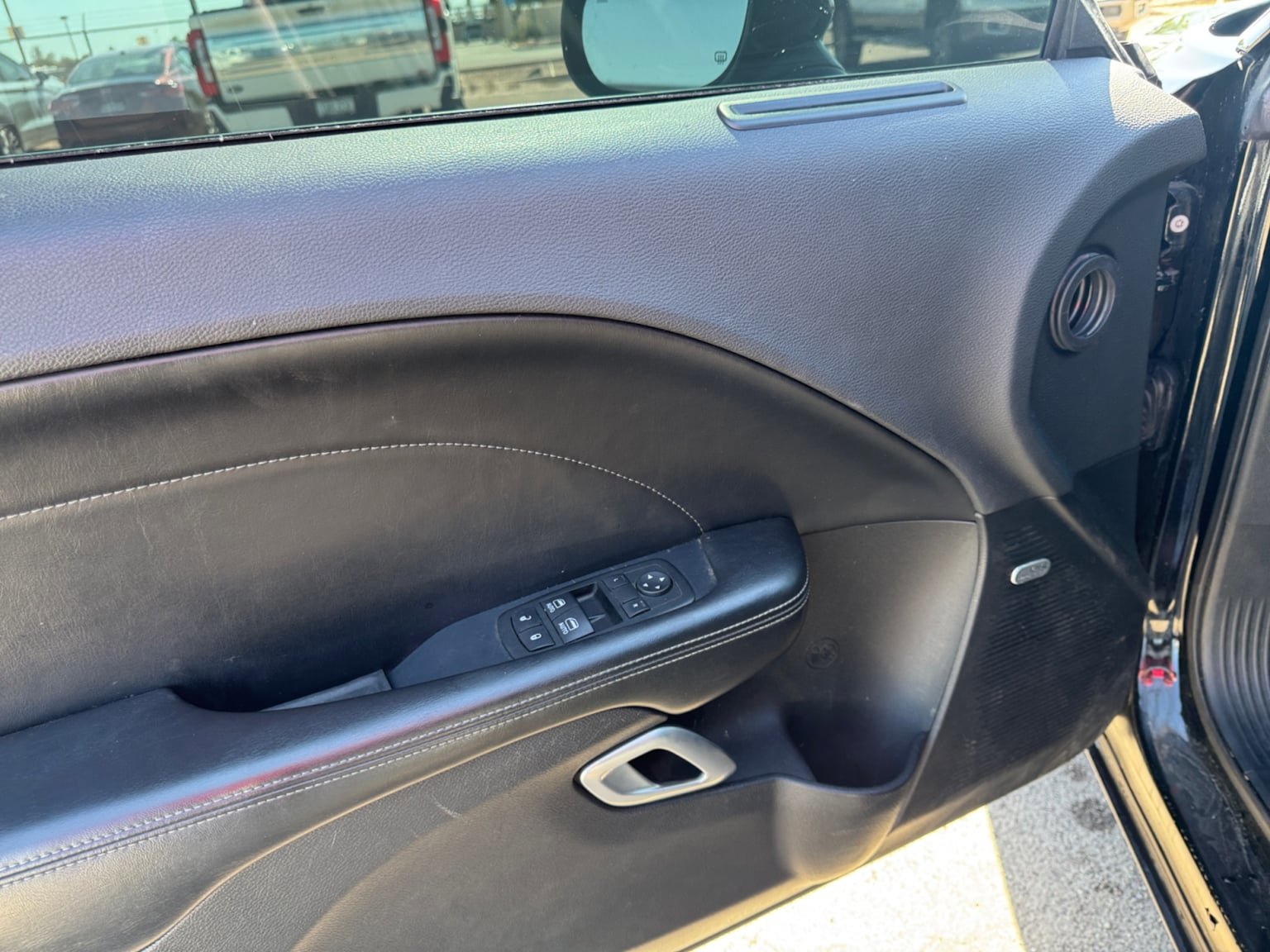 Used 2015 Dodge Challenger R/T Plus RWD image 11