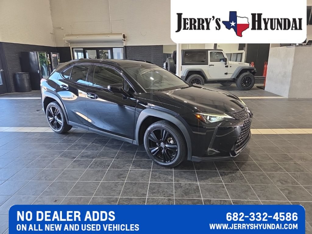 Used 2019 Lexus UX 200 w/ Premium Package FWD image 2
