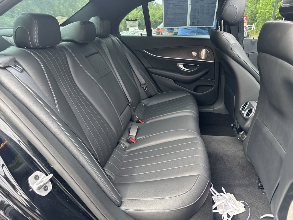 Used 2022 Mercedes-Benz E 350 Sedan w/ AMG Line Exterior image 7