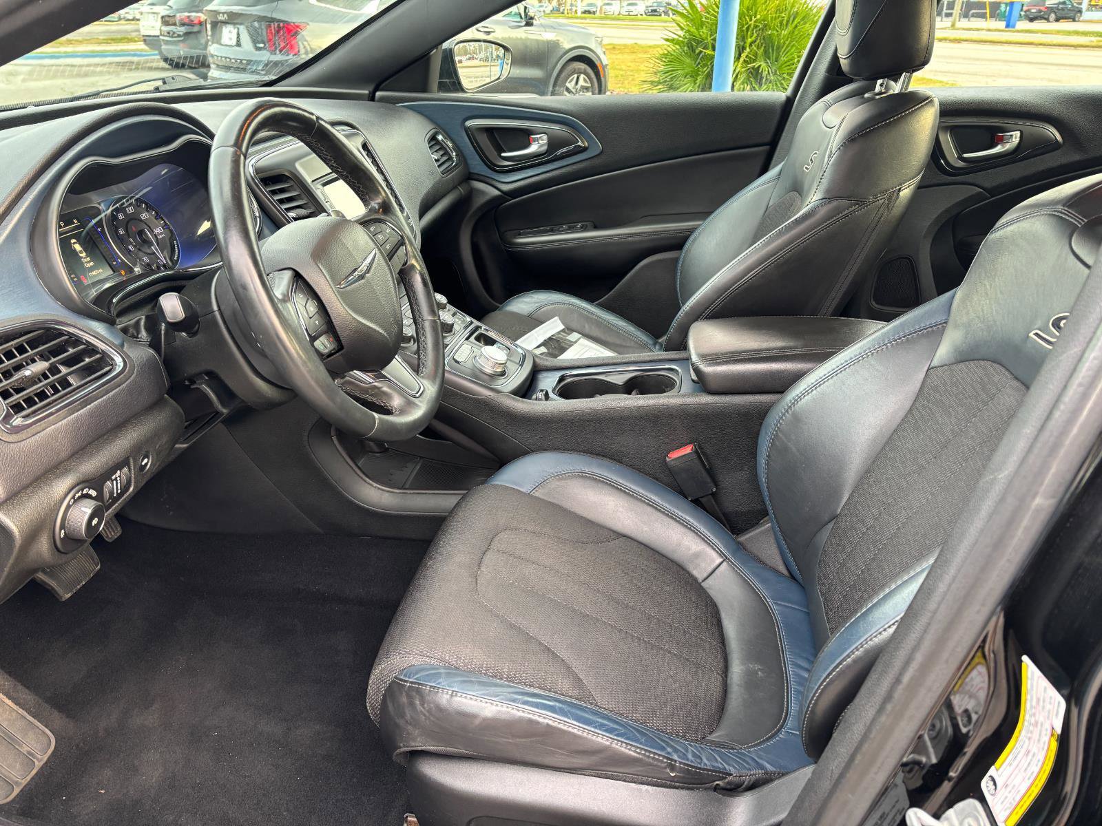 Used 2015 Chrysler 200 S w/ Comfort Group image 10