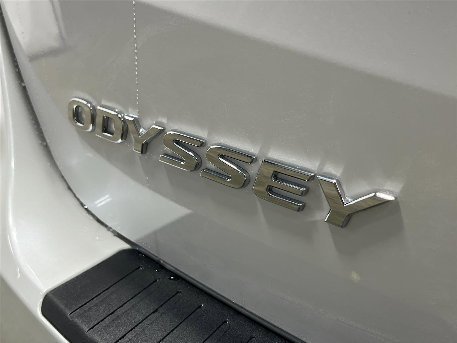 New 2026 Honda Odyssey EX-L image 9