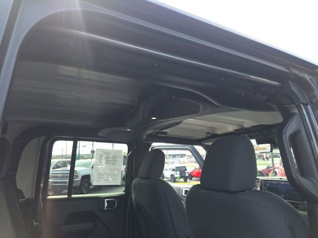 Used 2024 Jeep Gladiator Sport AWD/4WD image 51