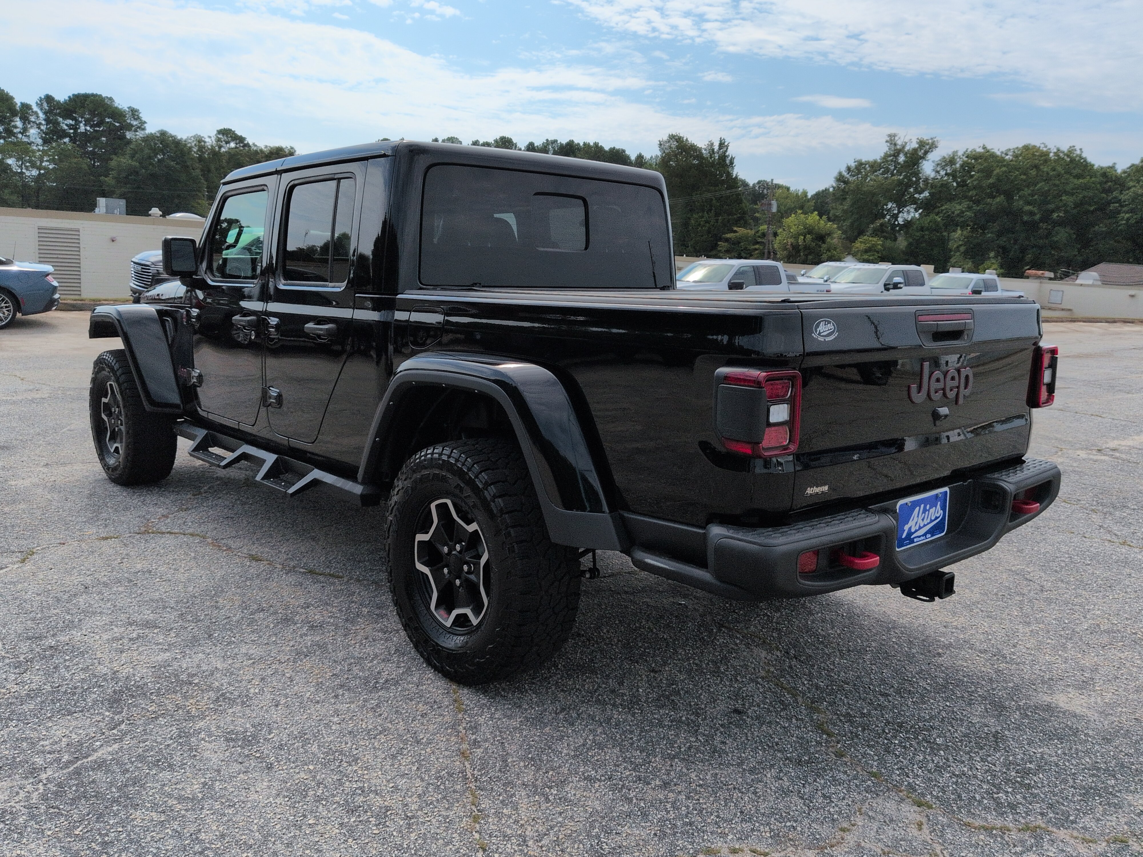 Certified 2022 Jeep Gladiator Rubicon w/ LED Lighting Group AWD/4WD image 5