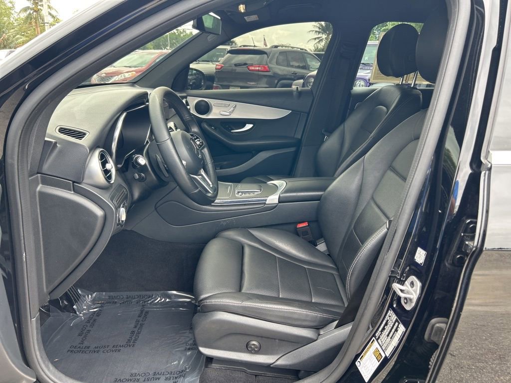 Used 2022 Mercedes-Benz GLC 300 image 9