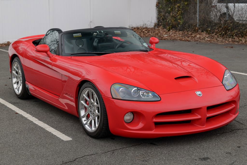 Used 2004 Dodge Viper SRT-10 image 17
