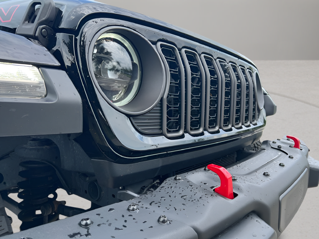 Used 2024 Jeep Wrangler Unlimited Rubicon AWD/4WD image 35