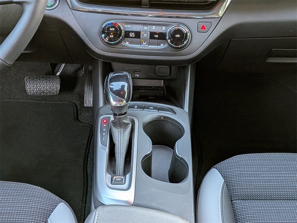 Used 2025 Buick Envista Preferred w/ Convenience I Package image 20