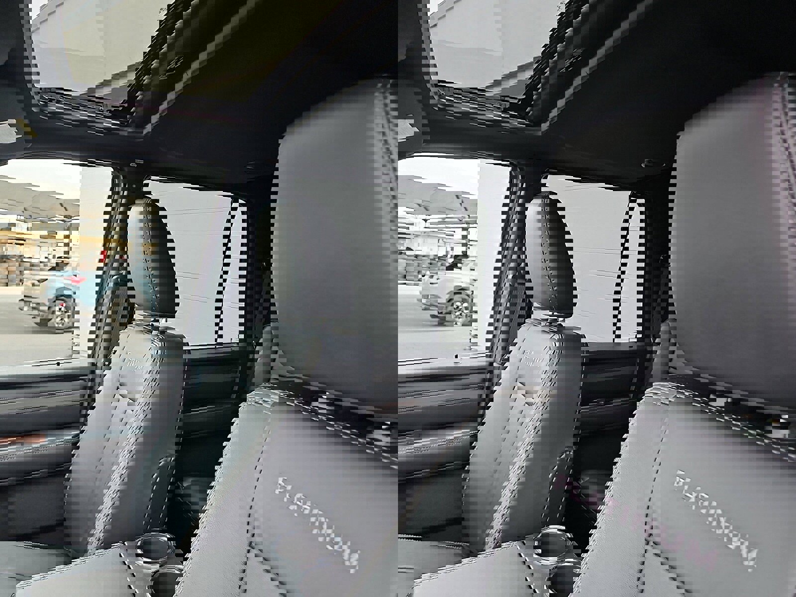 Used 2015 Ford Expedition Platinum image 9