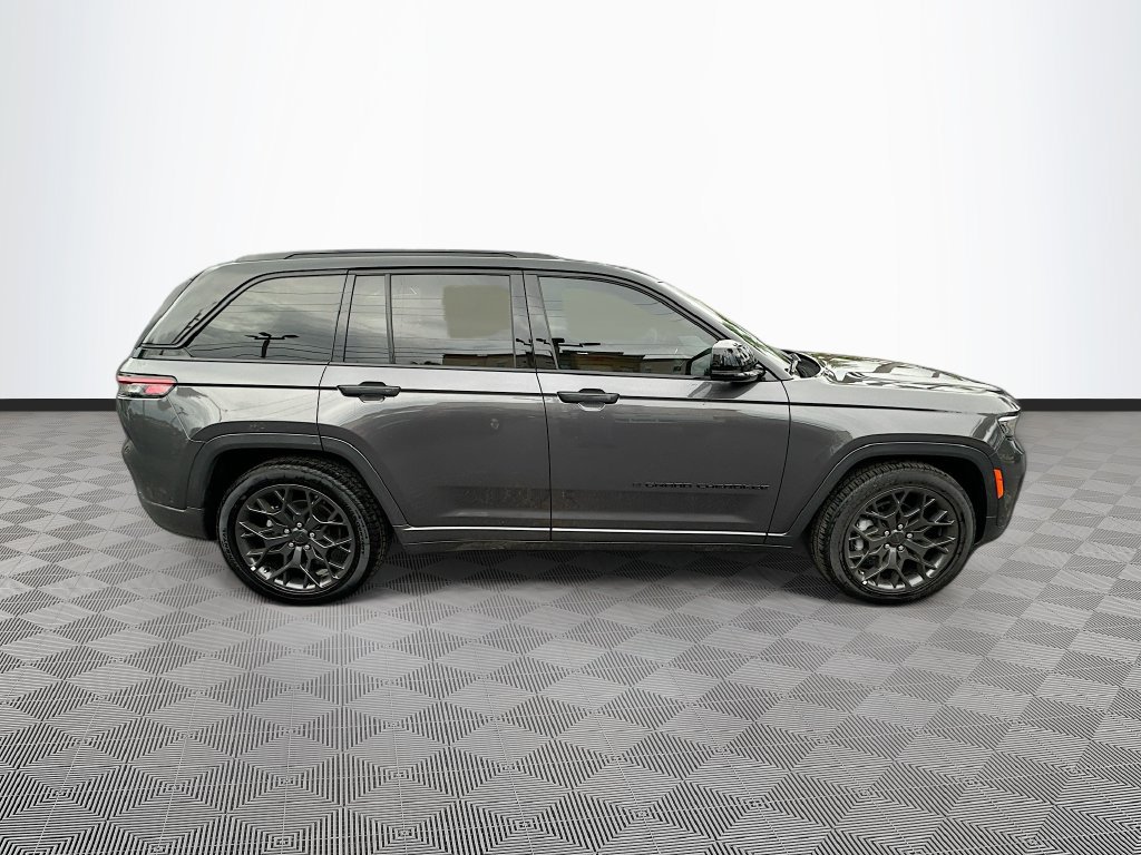 New 2025 Jeep Grand Cherokee Summit AWD/4WD image 8