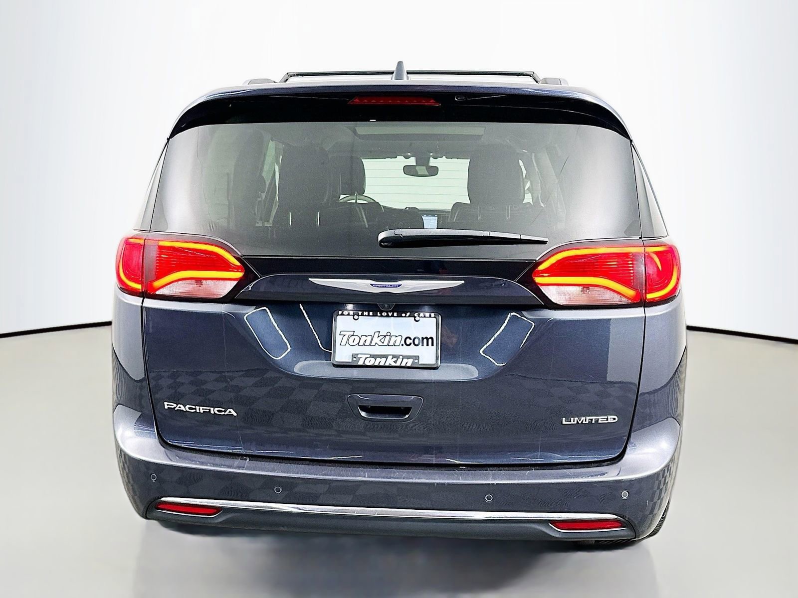 Used 2020 Chrysler Pacifica Limited FWD image 7