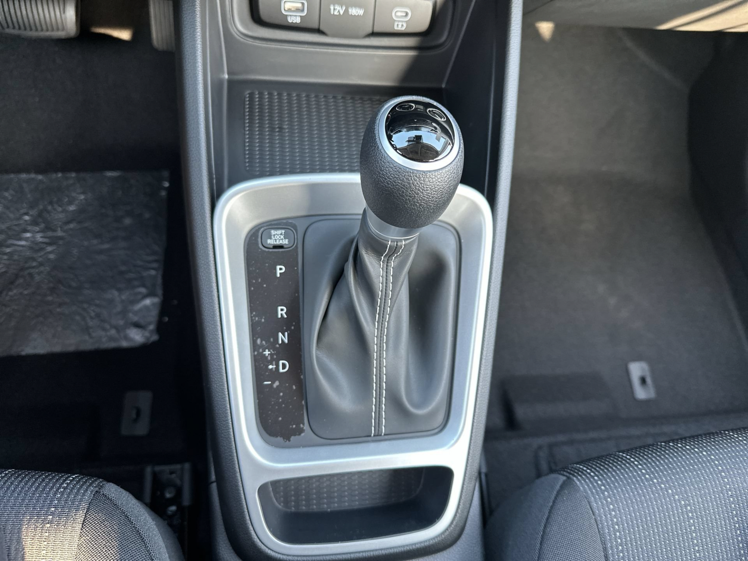 New 2026 Hyundai Venue SE FWD image 19
