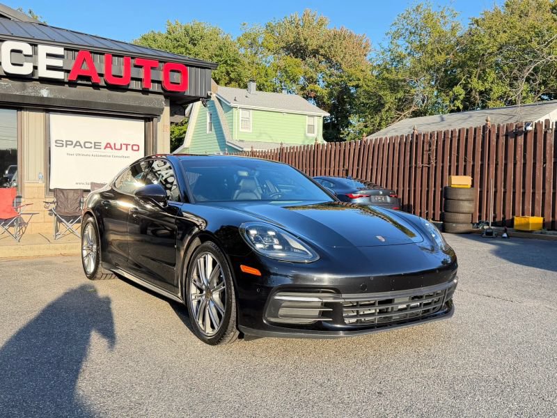 Used 2018 Porsche Panamera 4 AWD/4WD image 4