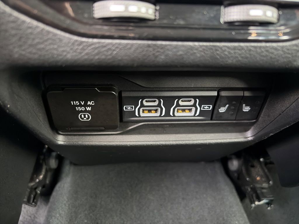 Used 2023 Jeep Grand Cherokee Limited image 20
