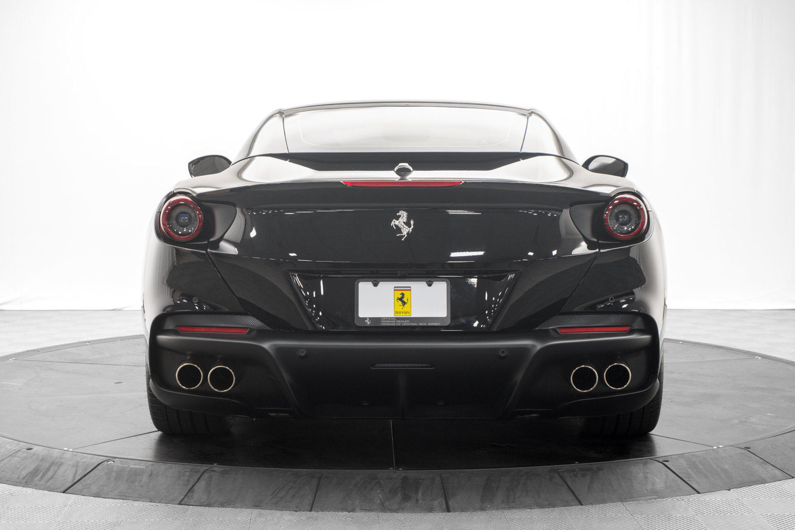 Used 2023 Ferrari Portofino M RWD image 14