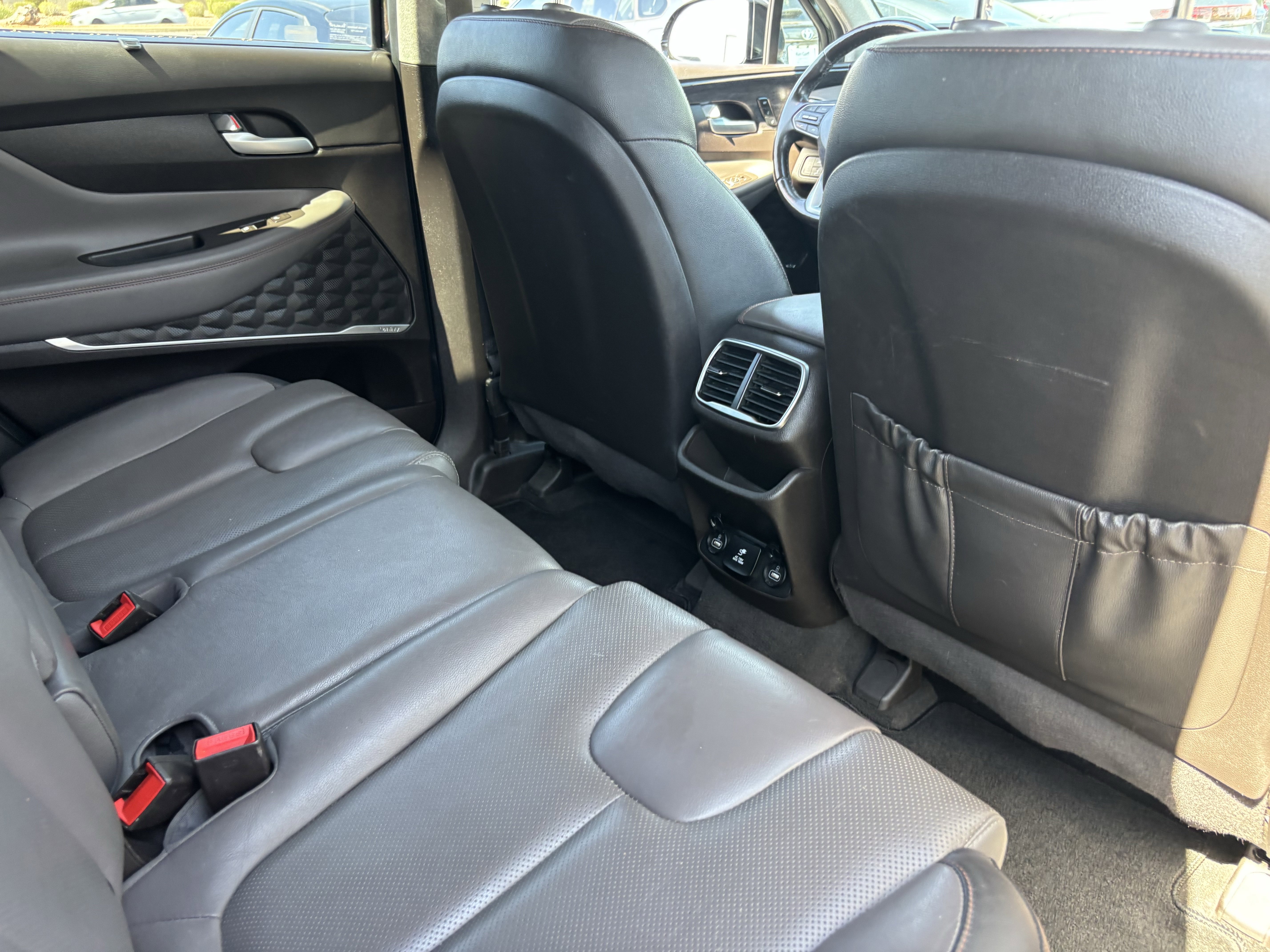 Used 2019 Hyundai Santa Fe AWD image 11