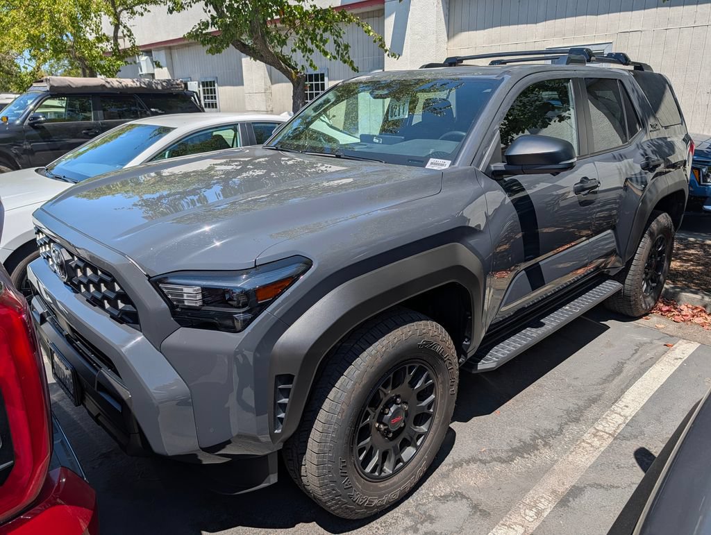 Used 2025 Toyota 4Runner TRD Off-Road Premium AWD/4WD image 5