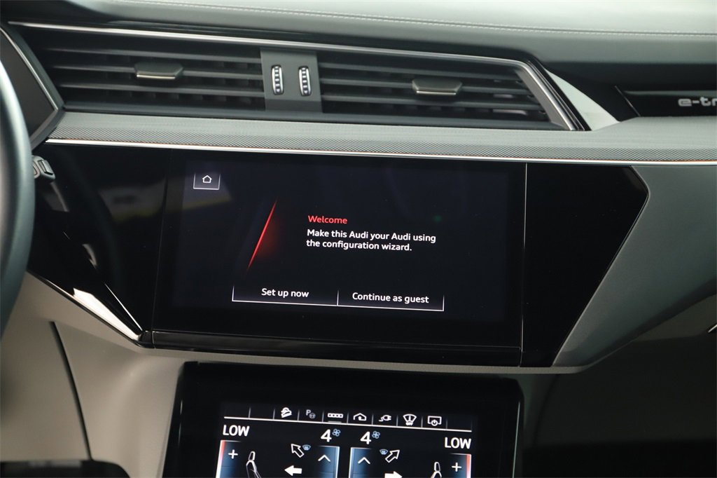 Certified 2024 Audi Q8 e-tron Prestige image 19