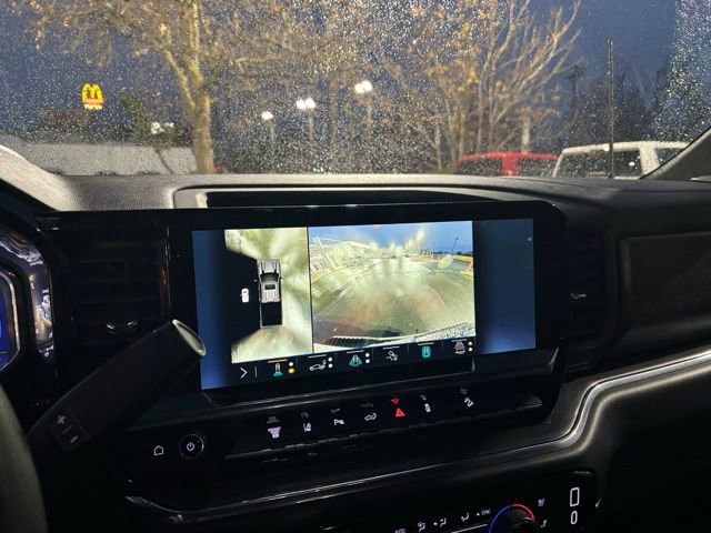 Used 2024 Chevrolet Silverado 3500 High Country w/ Technology Package image 24