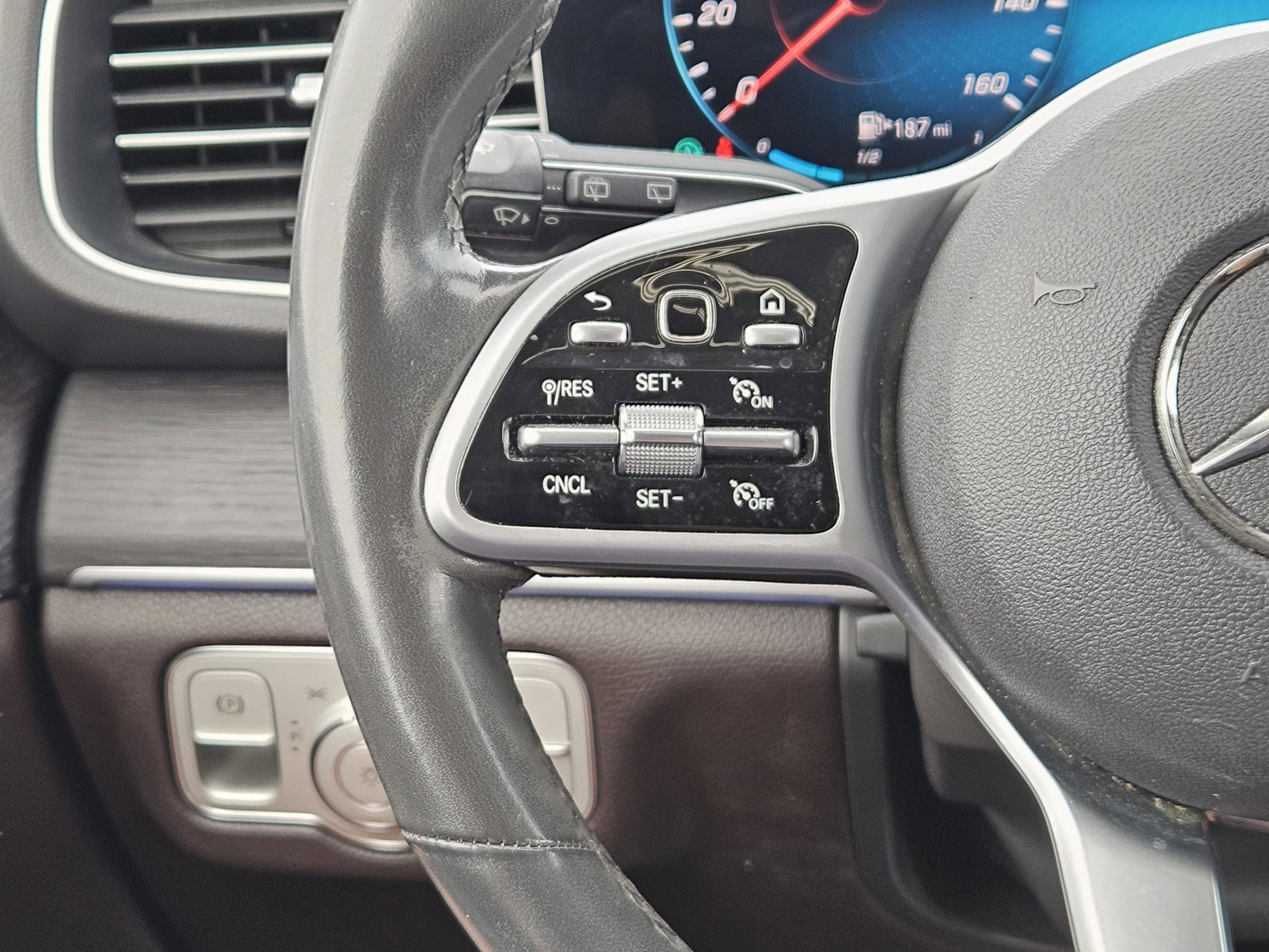 Used 2020 Mercedes-Benz GLE 350 4MATIC image 12