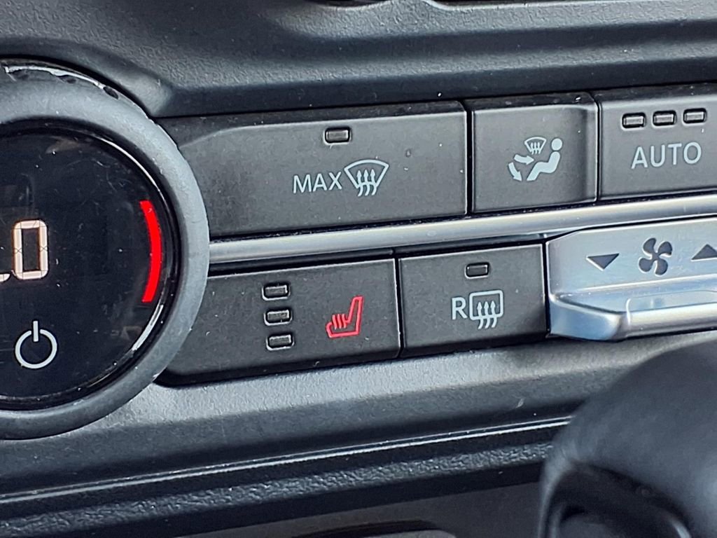 Used 2023 Ford Bronco Outer Banks image 5